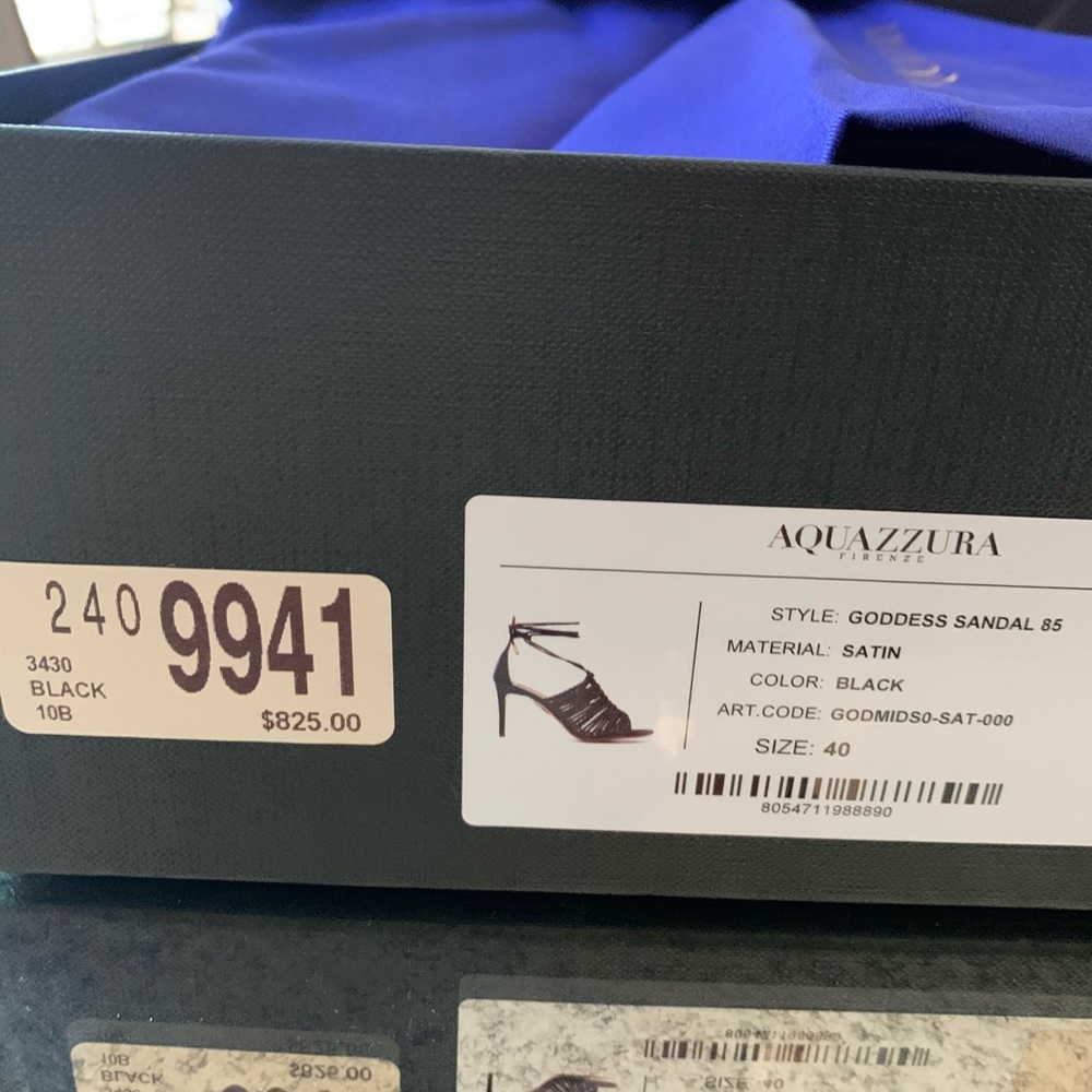 Brand new sheik Aquazzura shoe